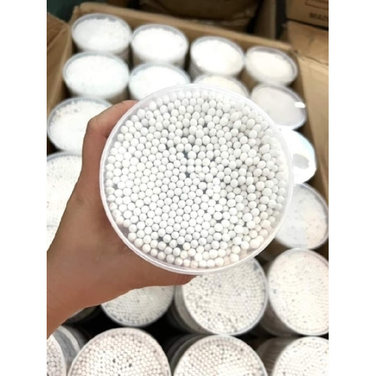 Hộp 500 bông ngoáy tai trắng thân gỗ