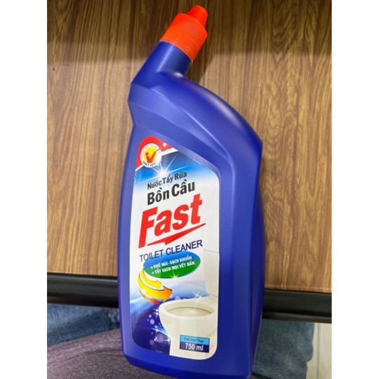 Nước tẩy rửa bồn cầu fast